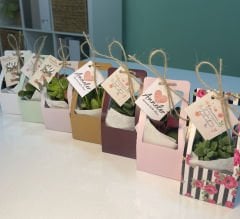 ANNELER GÜNÜ ÖZEL ÇANTALI MİX (KARIŞIK RENK)