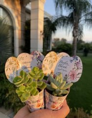 ÇİÇEK DESENLİ KÜLAH VE STİCKER İSİMLİKLİ MİX PAKET