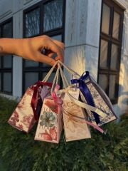 KARIŞIK DESENLERDE KUTU ÇANTALI SUKULENT